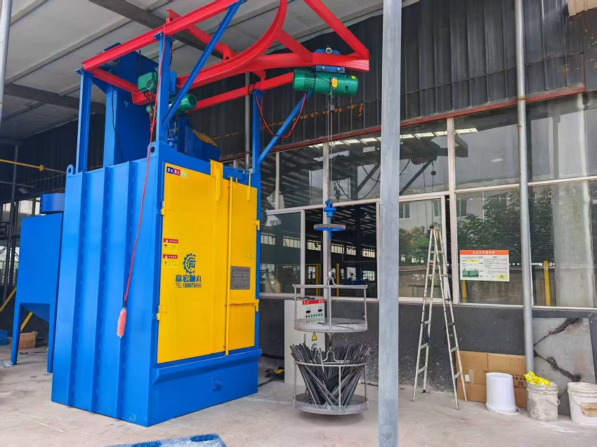 Q3710双钩打砂机